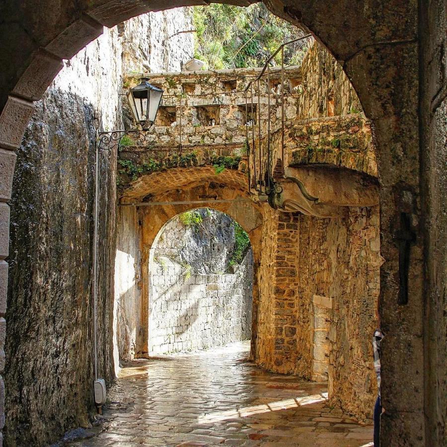Old Town Boskovic Apartment Kotor Exterior foto